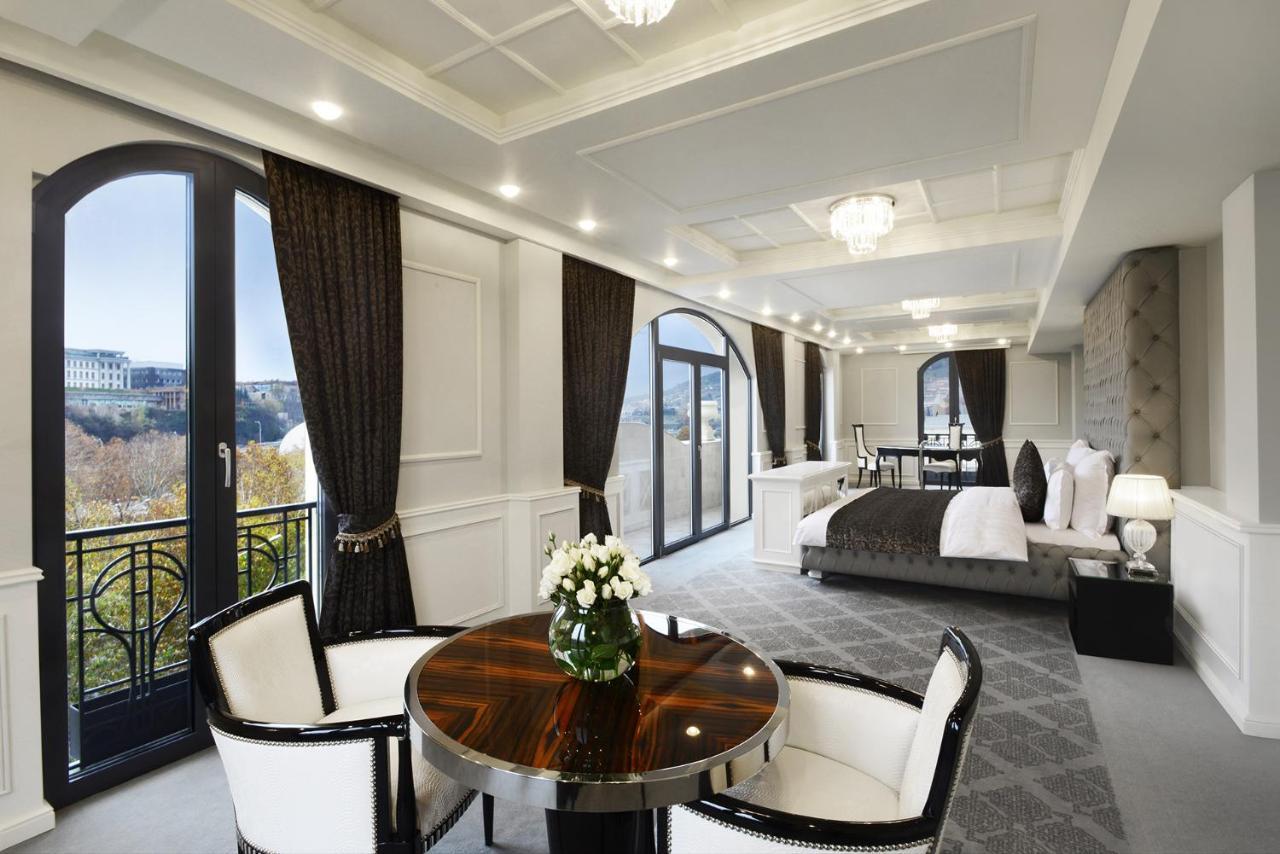 Ambassadori Hotel 5*